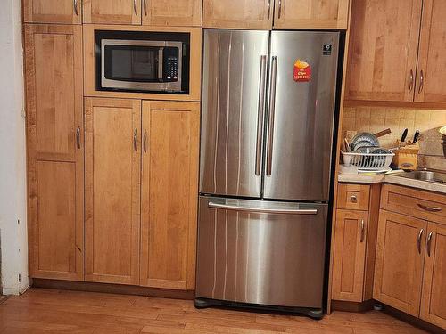 Upper-43 Sorrel Pl, Waterloo, ON - Indoor Photo Showing Kitchen