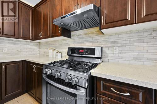 41 Speedwell Street, Brampton, ON - Indoor Photo Showing Kitchen With Upgraded Kitchen