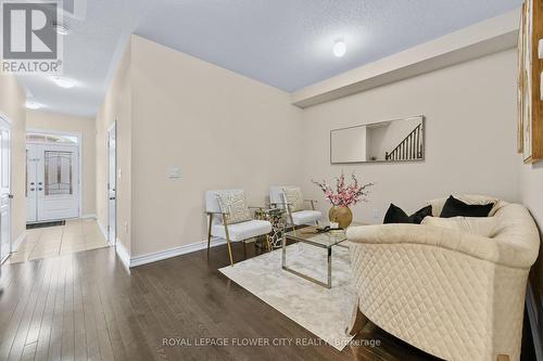 41 Speedwell Street, Brampton, ON - Indoor Photo Showing Living Room