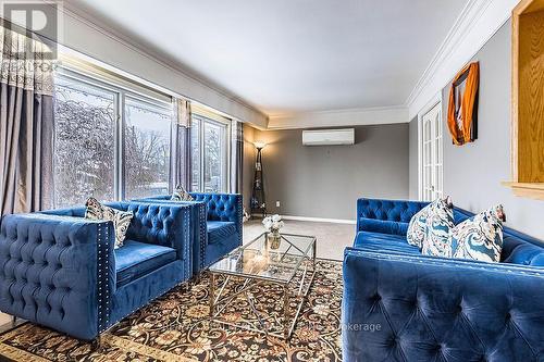 136 Tremaine Road, Milton, ON - Indoor Photo Showing Living Room