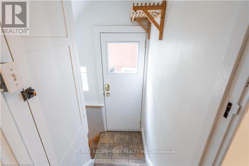 56 Newton Avenue, Hamilton, ON - Indoor Photo Showing Other Room