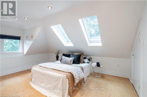 56 Newton Avenue, Hamilton, ON - Indoor Photo Showing Bedroom