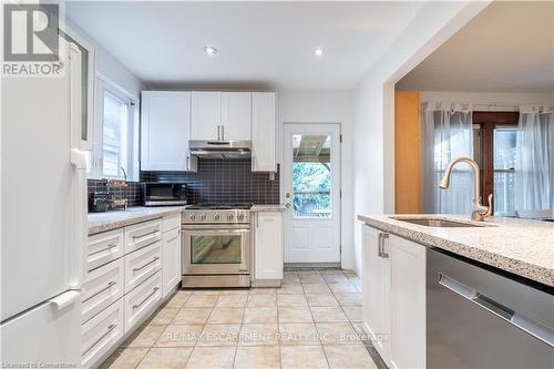 56 Newton Avenue, Hamilton, ON - Indoor Photo Showing Kitchen With Upgraded Kitchen