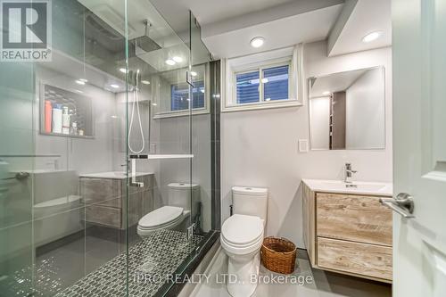 294 Valermo Drive, Toronto, ON - Indoor Photo Showing Bathroom