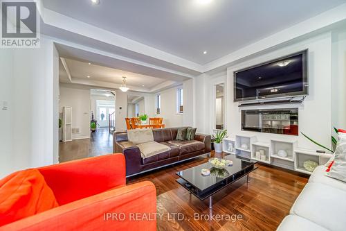 294 Valermo Drive, Toronto, ON - Indoor Photo Showing Living Room