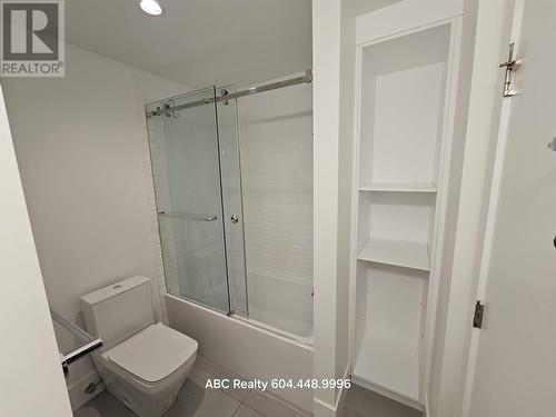 7Xx W 53 Street, Vancouver, BC - Indoor Photo Showing Bathroom