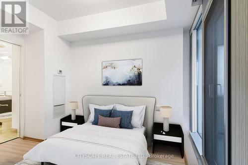 3910 - 12 York Street, Toronto, ON - Indoor Photo Showing Bedroom