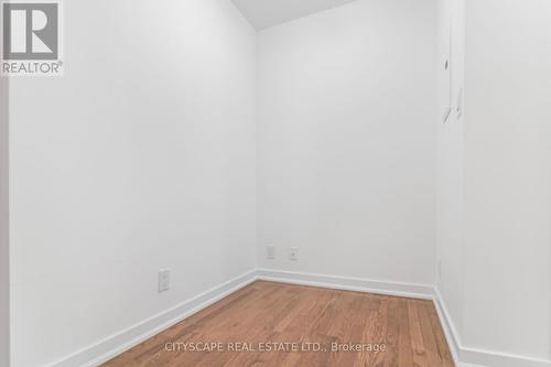 3910 - 12 York Street, Toronto, ON - Indoor Photo Showing Other Room