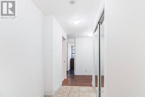 3910 - 12 York Street, Toronto, ON - Indoor Photo Showing Other Room