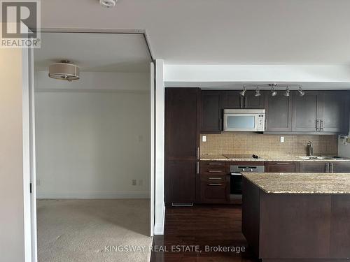 504 - 1 Bedford Road, Toronto, ON - Indoor Photo Showing Kitchen