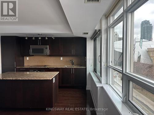 504 - 1 Bedford Road, Toronto, ON - Indoor Photo Showing Kitchen