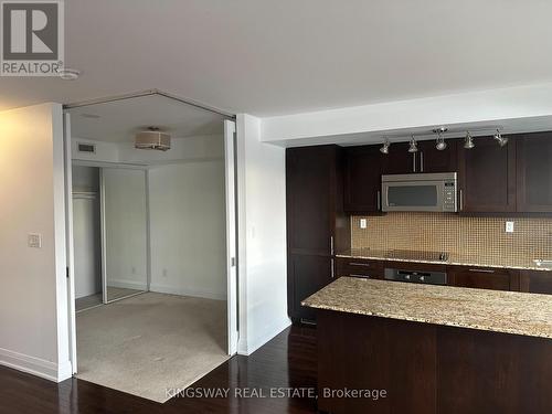 504 - 1 Bedford Road, Toronto, ON - Indoor Photo Showing Kitchen