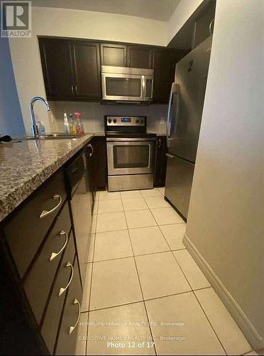 509 - 19 Grand Trunk Crescent, Toronto, ON - Indoor Photo Showing Kitchen With Stainless Steel Kitchen With Double Sink