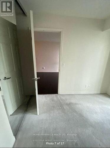 509 - 19 Grand Trunk Crescent, Toronto, ON - Indoor Photo Showing Other Room