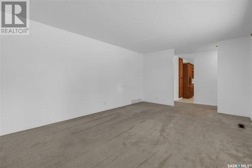 58 Hammond Road, Regina, SK - Indoor Photo Showing Other Room