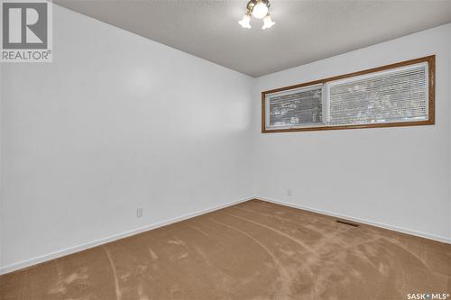 58 Hammond Road, Regina, SK - Indoor Photo Showing Other Room