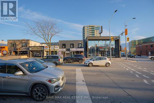 47 Lakeshore Road E, Mississauga, ON 