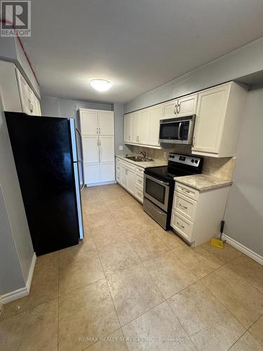 65 - 2170 Bromsgrove Road, Mississauga, ON - Indoor Photo Showing Kitchen