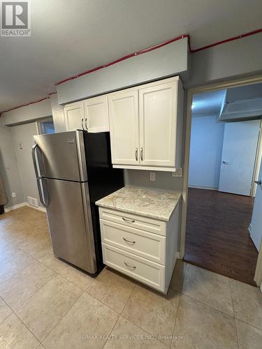 65 - 2170 Bromsgrove Road, Mississauga, ON - Indoor Photo Showing Kitchen