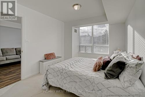 312 - 2772 Keele Street, Toronto, ON - Indoor Photo Showing Bedroom