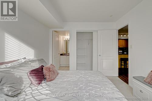 312 - 2772 Keele Street, Toronto, ON - Indoor Photo Showing Bedroom