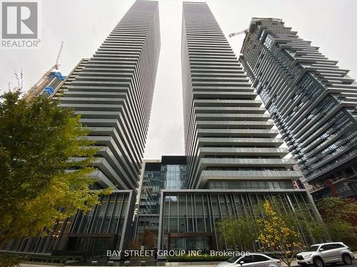 706 - 50 Charles Street E, Toronto, ON - Outdoor With Balcony With Facade