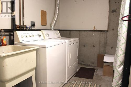 B - 438 Moodie Drive, Ottawa, ON - Indoor Photo Showing Laundry Room