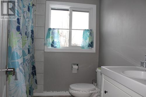 B - 438 Moodie Drive, Ottawa, ON - Indoor Photo Showing Bathroom