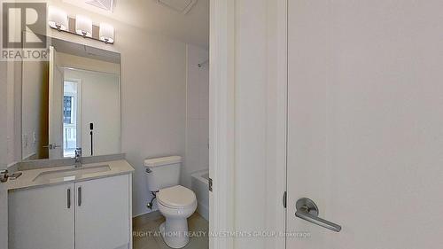 401 - 8960 Jane Street, Vaughan, ON - Indoor Photo Showing Bathroom