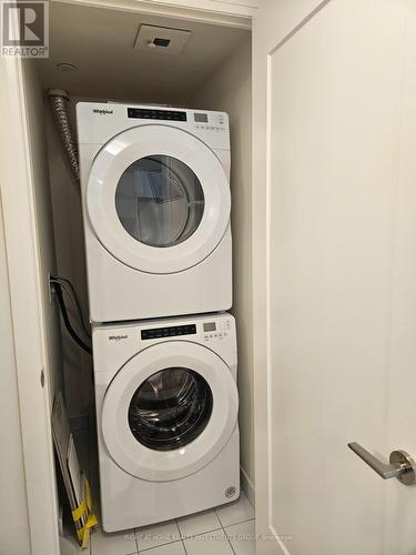 401 - 8960 Jane Street, Vaughan, ON - Indoor Photo Showing Laundry Room