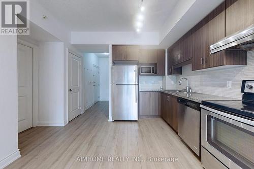 807 - 38 Cedarland Drive, Markham, ON - Indoor Photo Showing Kitchen With Stainless Steel Kitchen