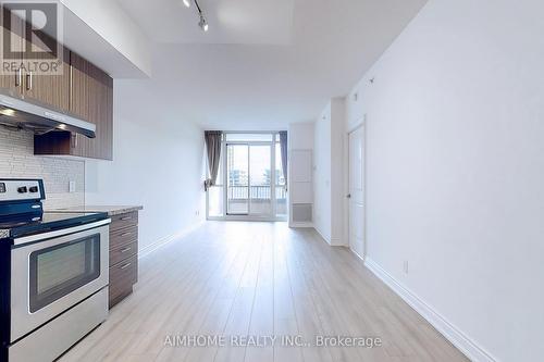 807 - 38 Cedarland Drive, Markham, ON - Indoor Photo Showing Kitchen