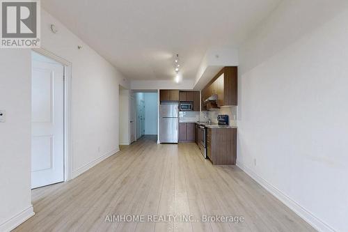 807 - 38 Cedarland Drive, Markham, ON - Indoor Photo Showing Kitchen