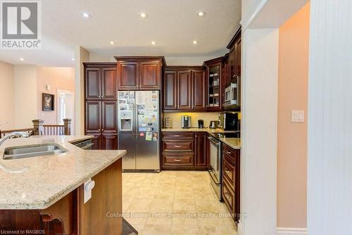 196 Birchwood Avenue, Kincardine, ON - Indoor Photo Showing Kitchen With Double Sink