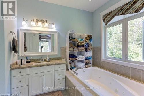 196 Birchwood Avenue, Kincardine, ON - Indoor Photo Showing Bathroom