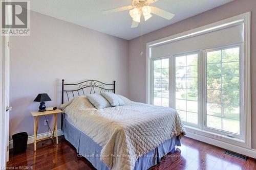 196 Birchwood Avenue, Kincardine, ON - Indoor Photo Showing Bedroom