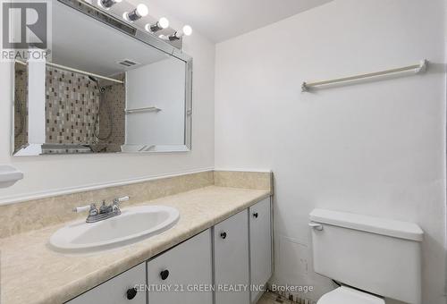 #106 - 360 Ridelle Avenue, Toronto, ON - Indoor Photo Showing Bathroom