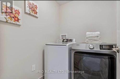 2 Stedford Crescent S, Brampton, ON - Indoor Photo Showing Laundry Room