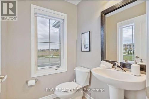 2 Stedford Crescent S, Brampton, ON - Indoor Photo Showing Bathroom