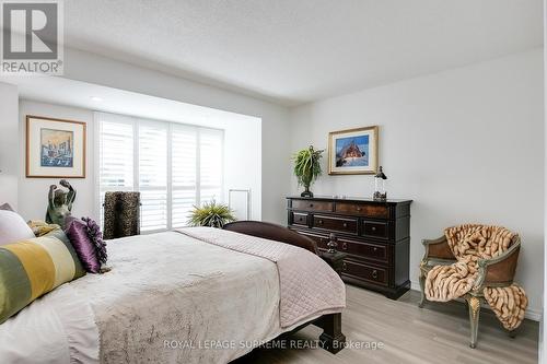 107 - 2111 Lake Shore Boulevard W, Toronto, ON - Indoor Photo Showing Bedroom