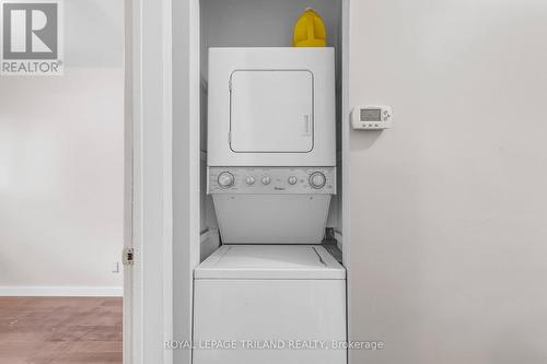 Unit A - 197A Cedarvale Crescent, Waterloo, ON - Indoor Photo Showing Laundry Room