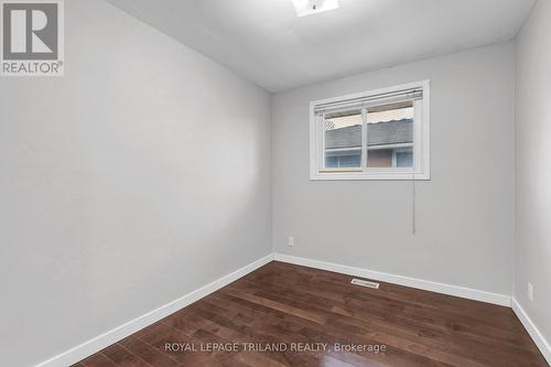 Unit A - 197A Cedarvale Crescent, Waterloo, ON - Indoor Photo Showing Other Room