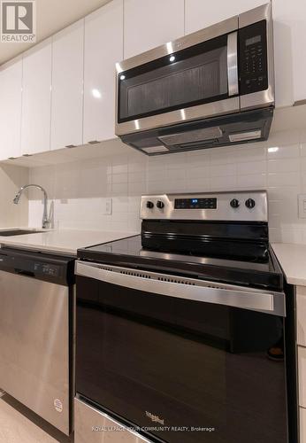 707 - 859 The Queensway, Toronto, ON - Indoor Photo Showing Kitchen With Stainless Steel Kitchen With Upgraded Kitchen