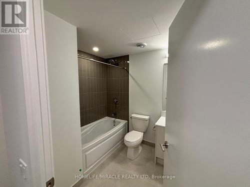 1011 - 225 Malta Avenue, Brampton, ON - Indoor Photo Showing Bathroom