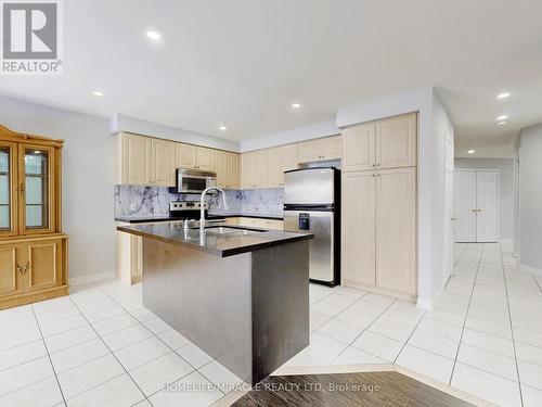 Mainfl - 77 Nobbs Drive, Ajax, ON - Indoor Photo Showing Kitchen