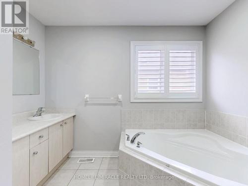 Mainfl - 77 Nobbs Drive, Ajax, ON - Indoor Photo Showing Bathroom