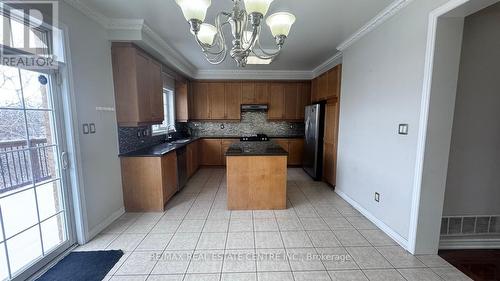 Main - 56 Southlake Boulevard, Brampton, ON - Indoor Photo Showing Kitchen