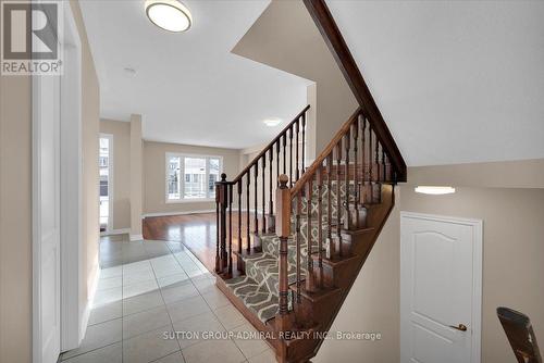 4 Maple Crown Terrace, Barrie, ON - Indoor Photo Showing Other Room