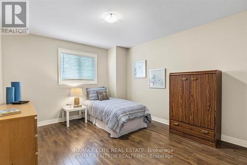 Upper - 115 James Street, Barrie, ON - Indoor Photo Showing Bedroom