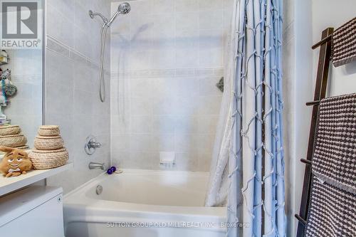 207 - 1359 Rathburn Road E, Mississauga, ON - Indoor Photo Showing Bathroom